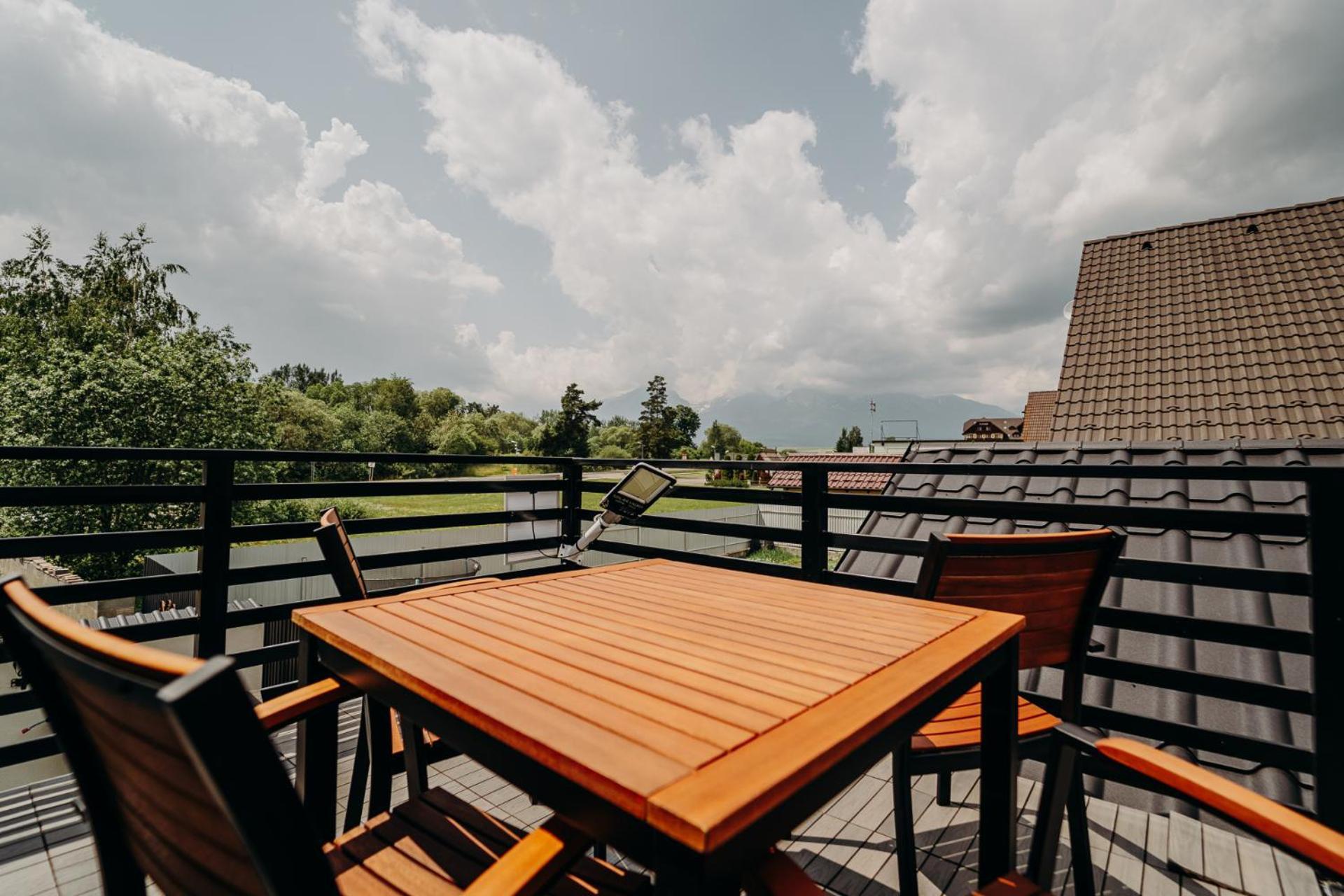 Alavia Residence ヴェルカー・ロムニツァ エクステリア 写真